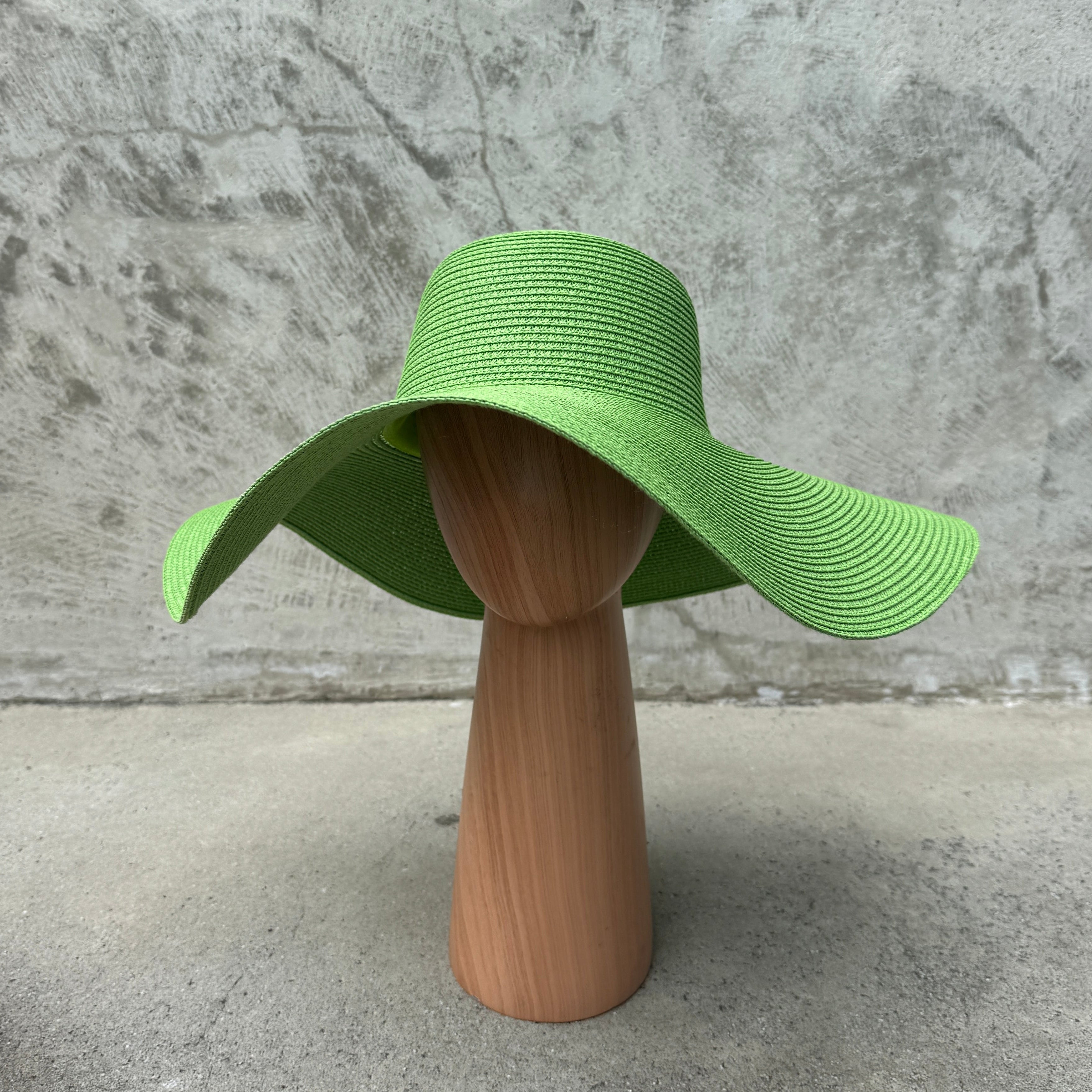 Wide & Floppy Brim Hat