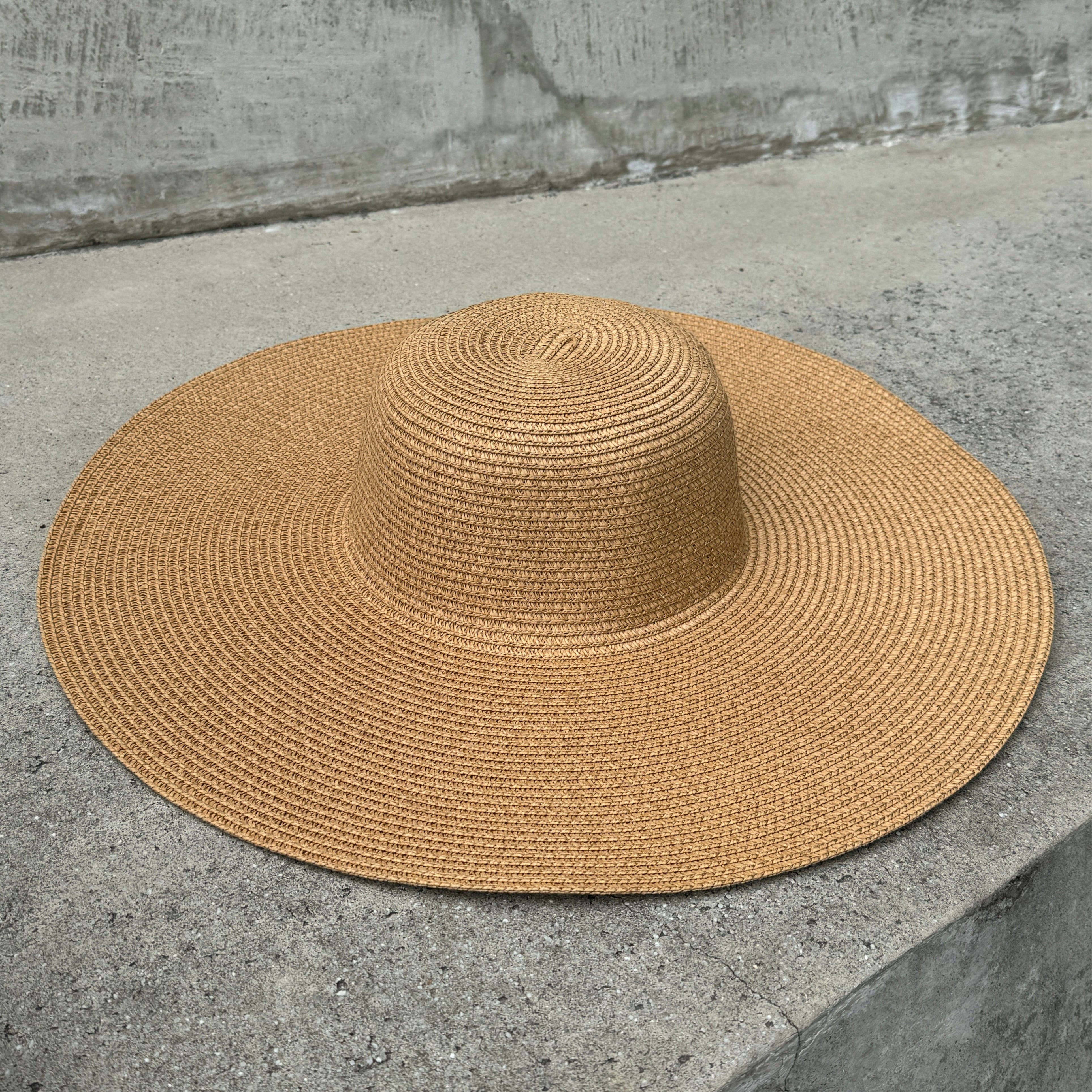 Wide & Floppy Brim Hat