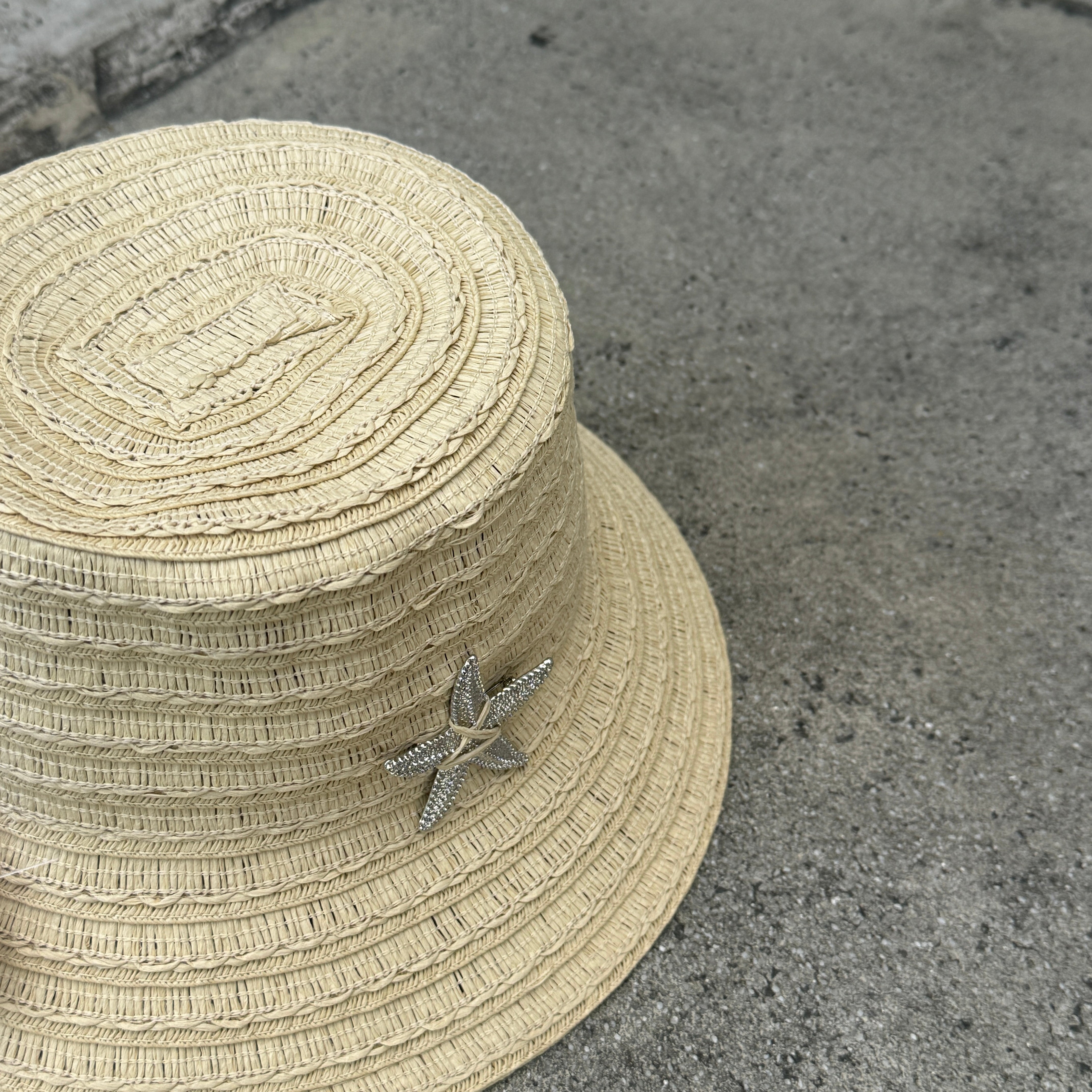 Estrella - Bucket Hat