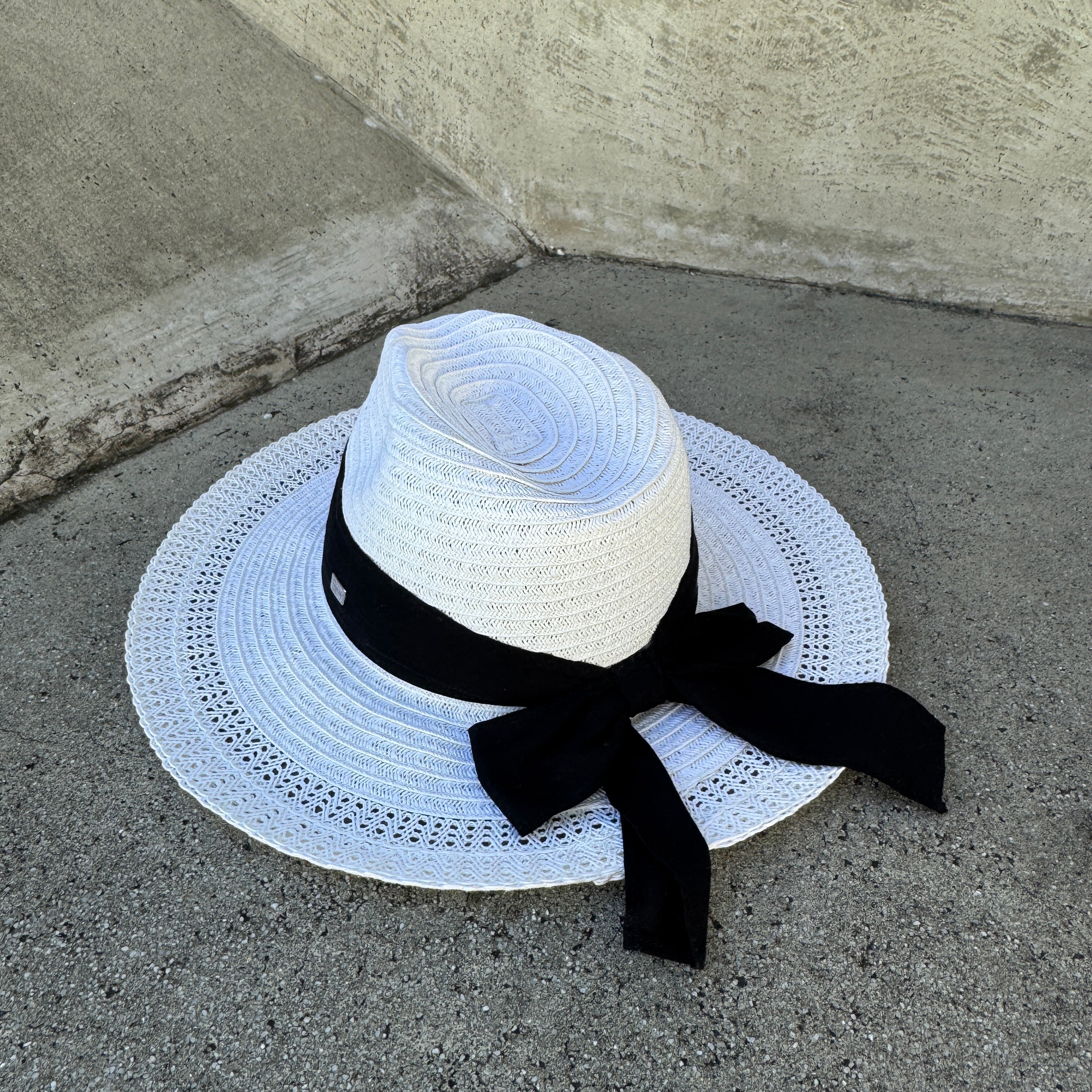 Martha - Wide Brim Hat with Refined Black Bow