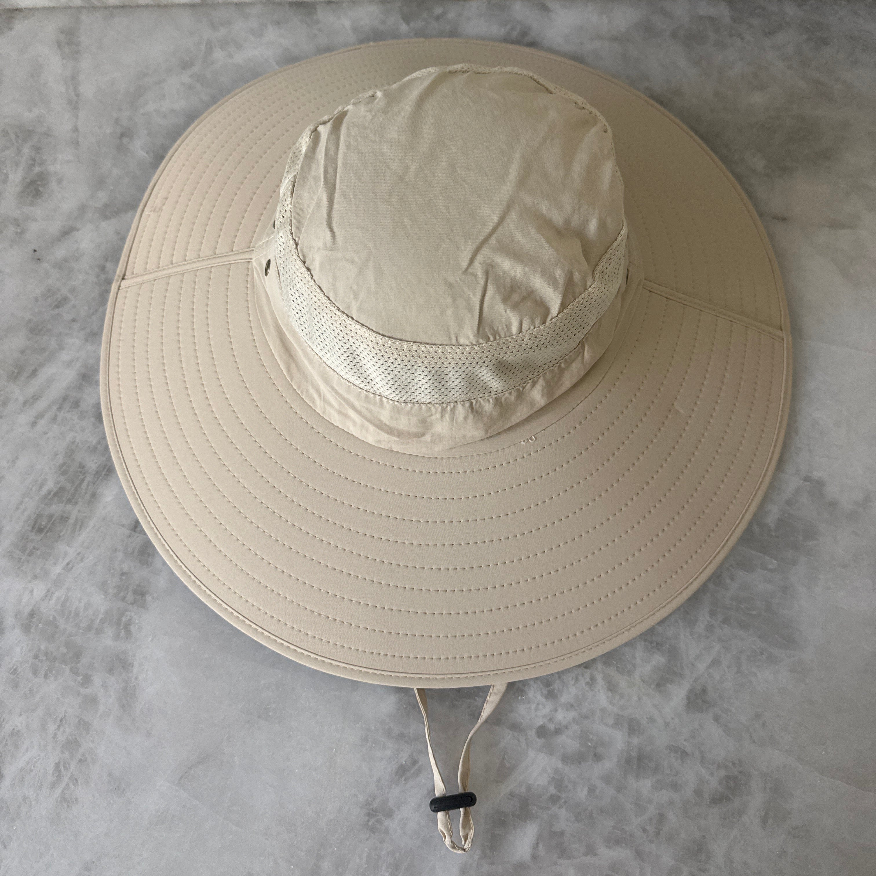 Humboldt - Outdoor Hat with Chin Cord