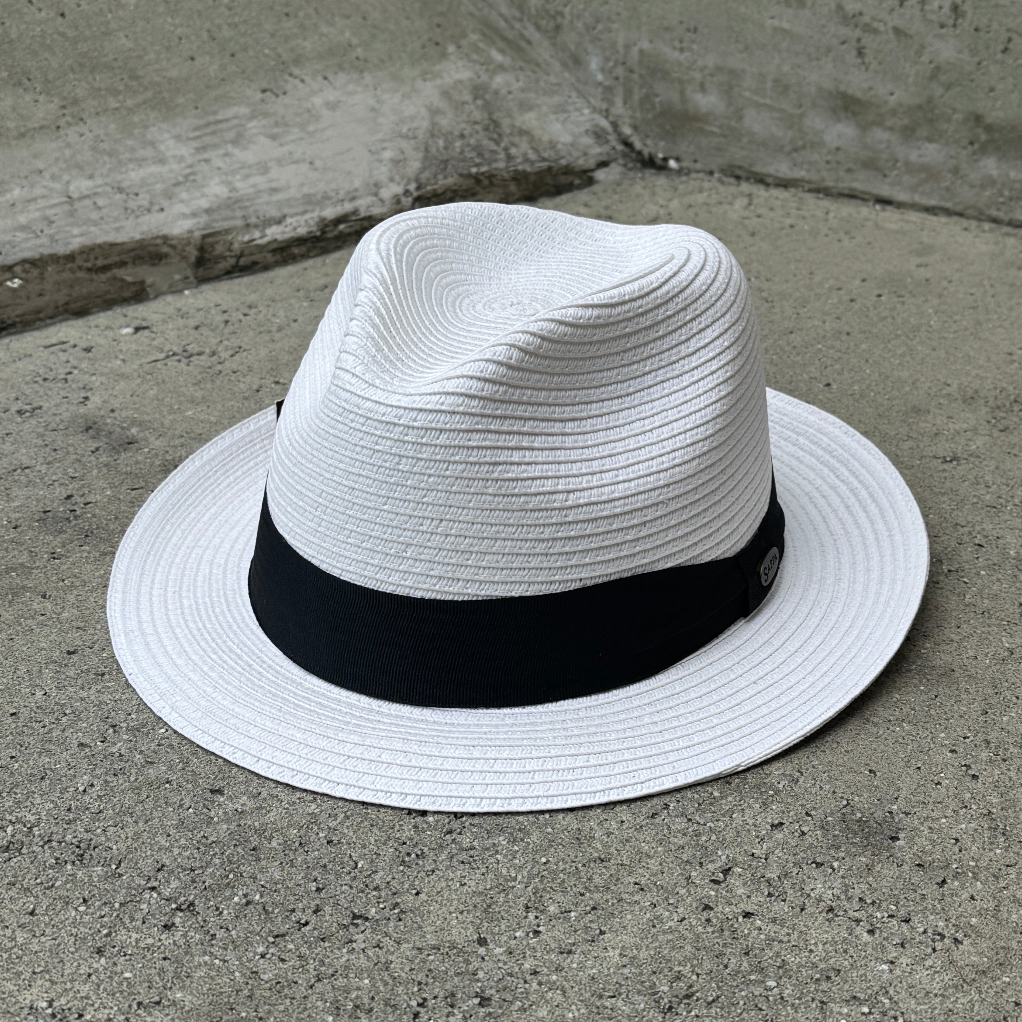 Lira - White Fedora with Black Band