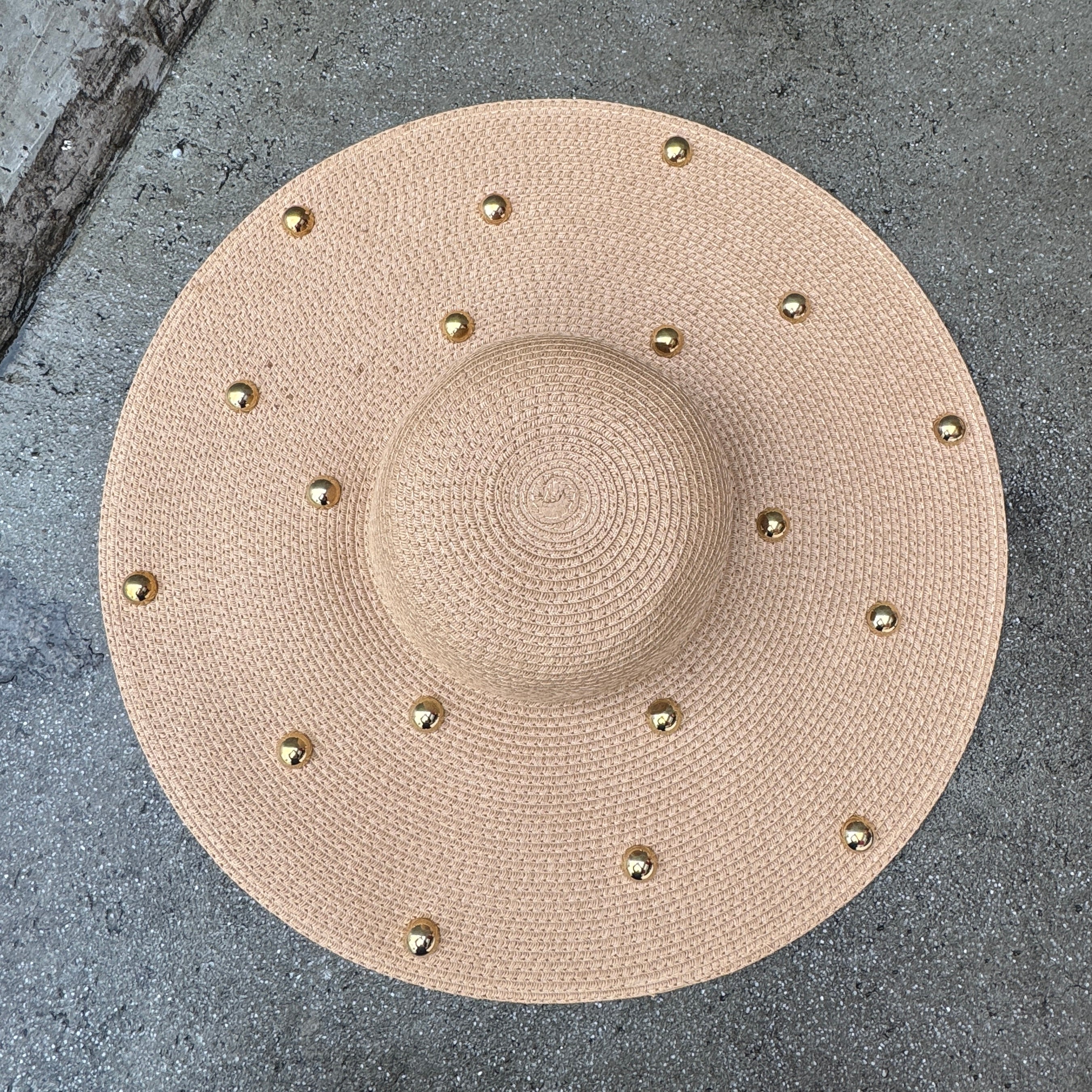 Golden Flare – Wide Floppy Hat