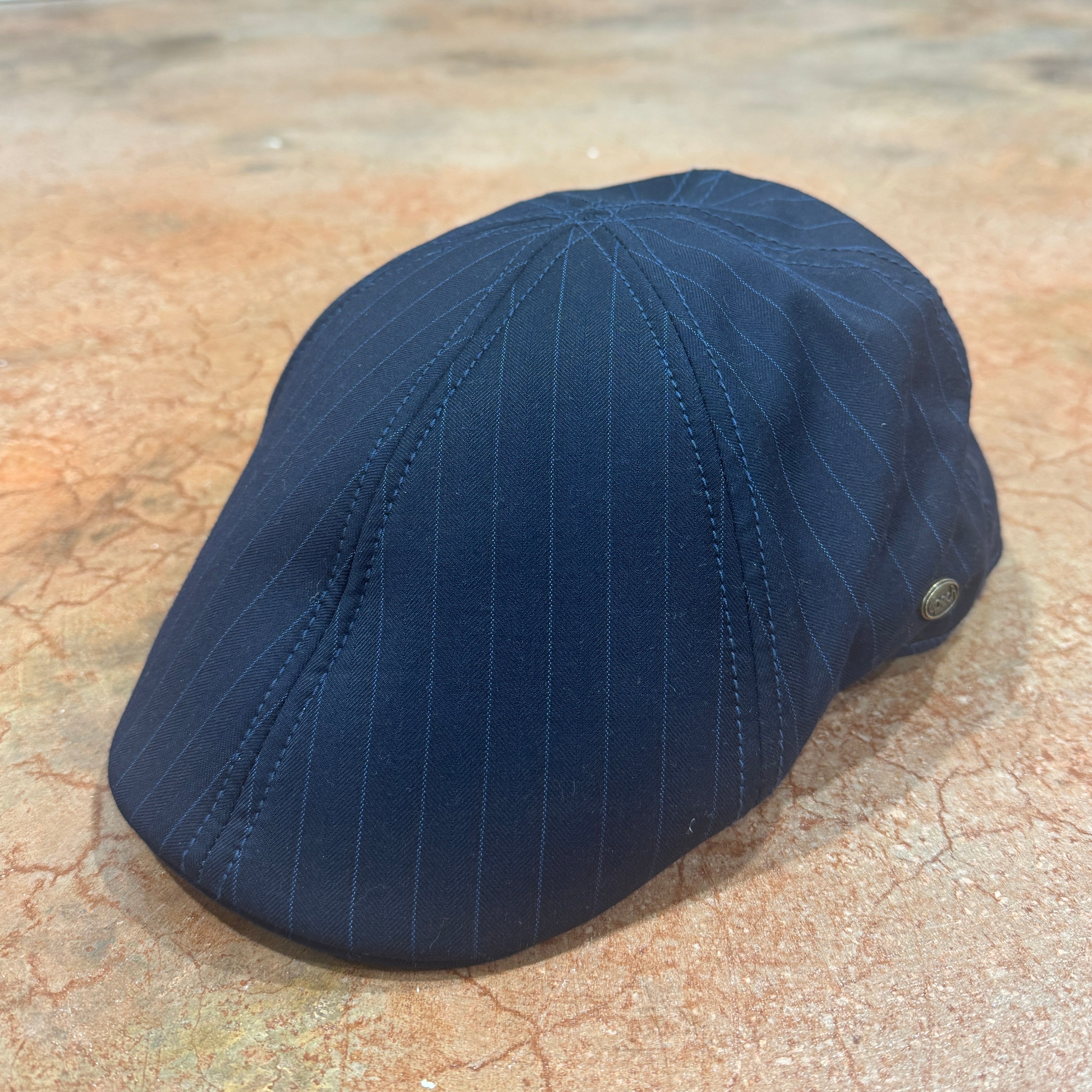 William - Duckbill Ivy Cap