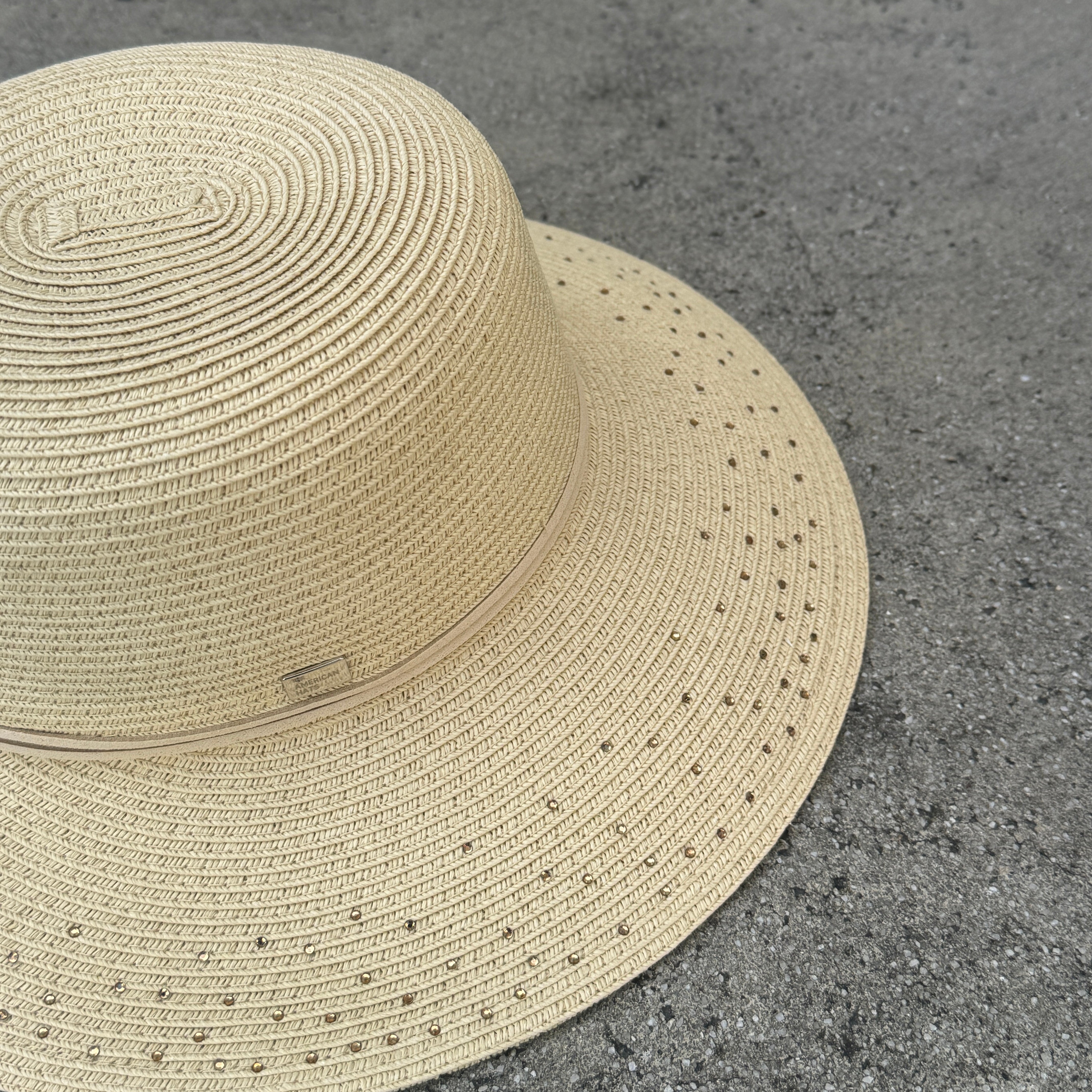 Shelly - Asymmetrical Brim Hat