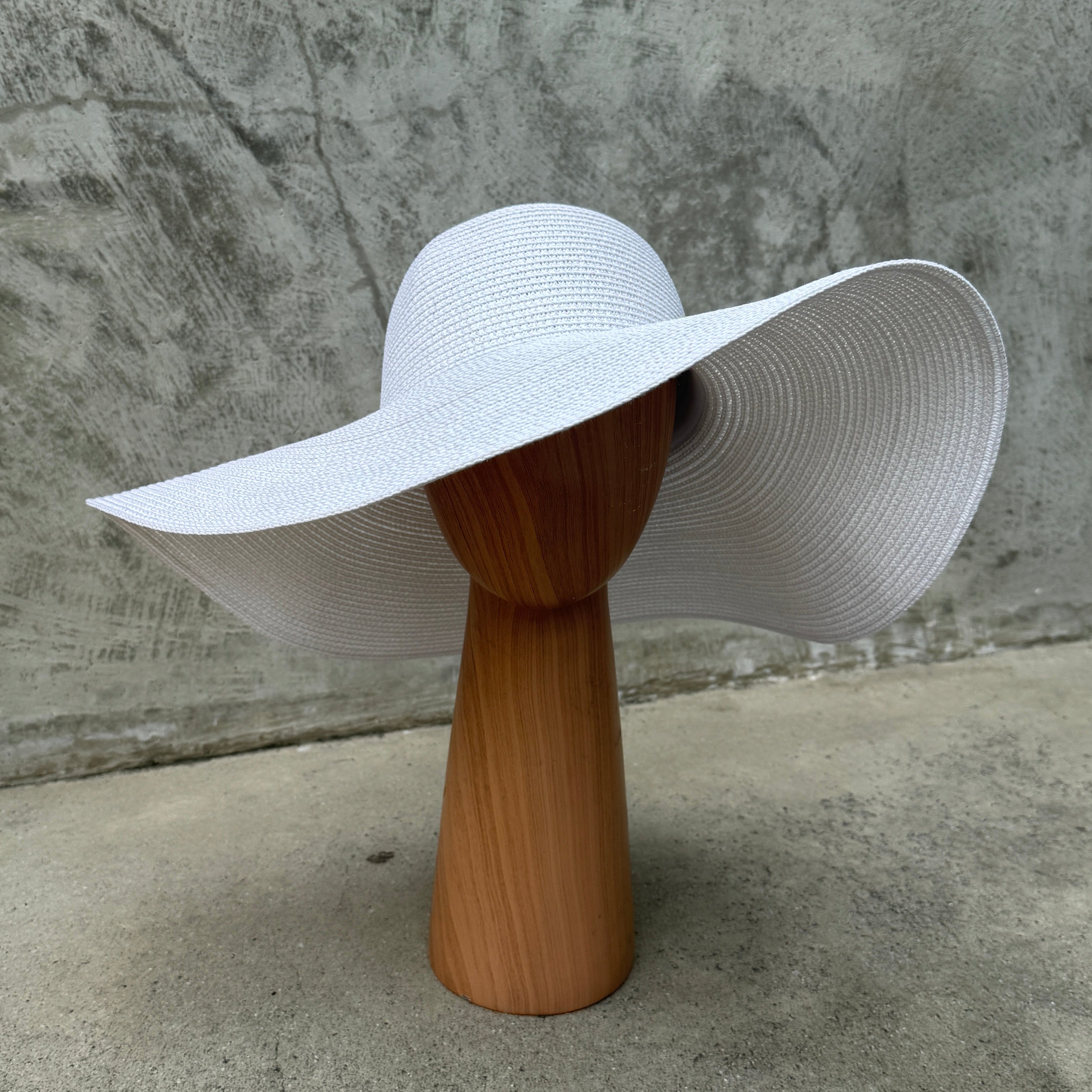 Wide & Floppy Brim Hat