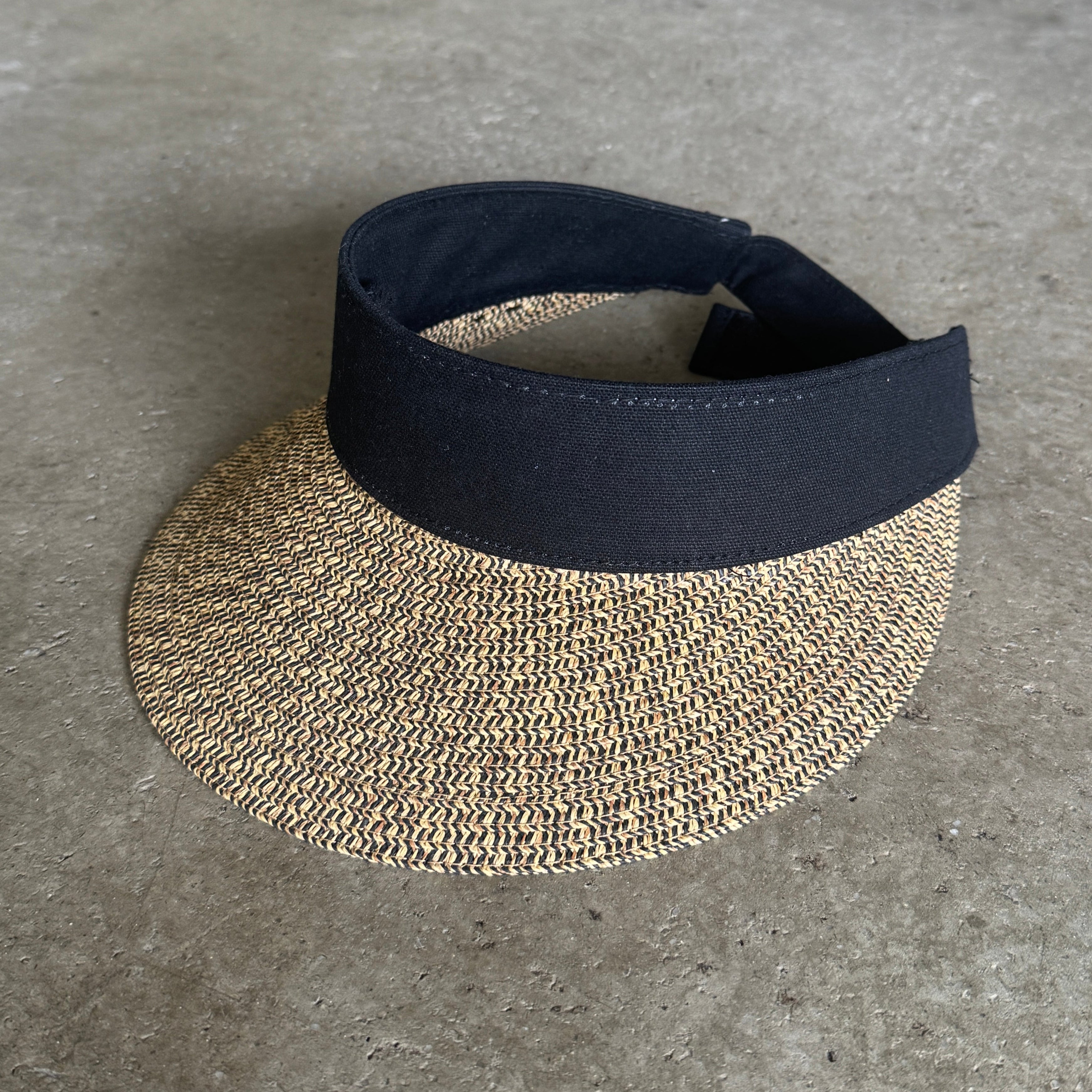 Ilia - Short Brim Visor