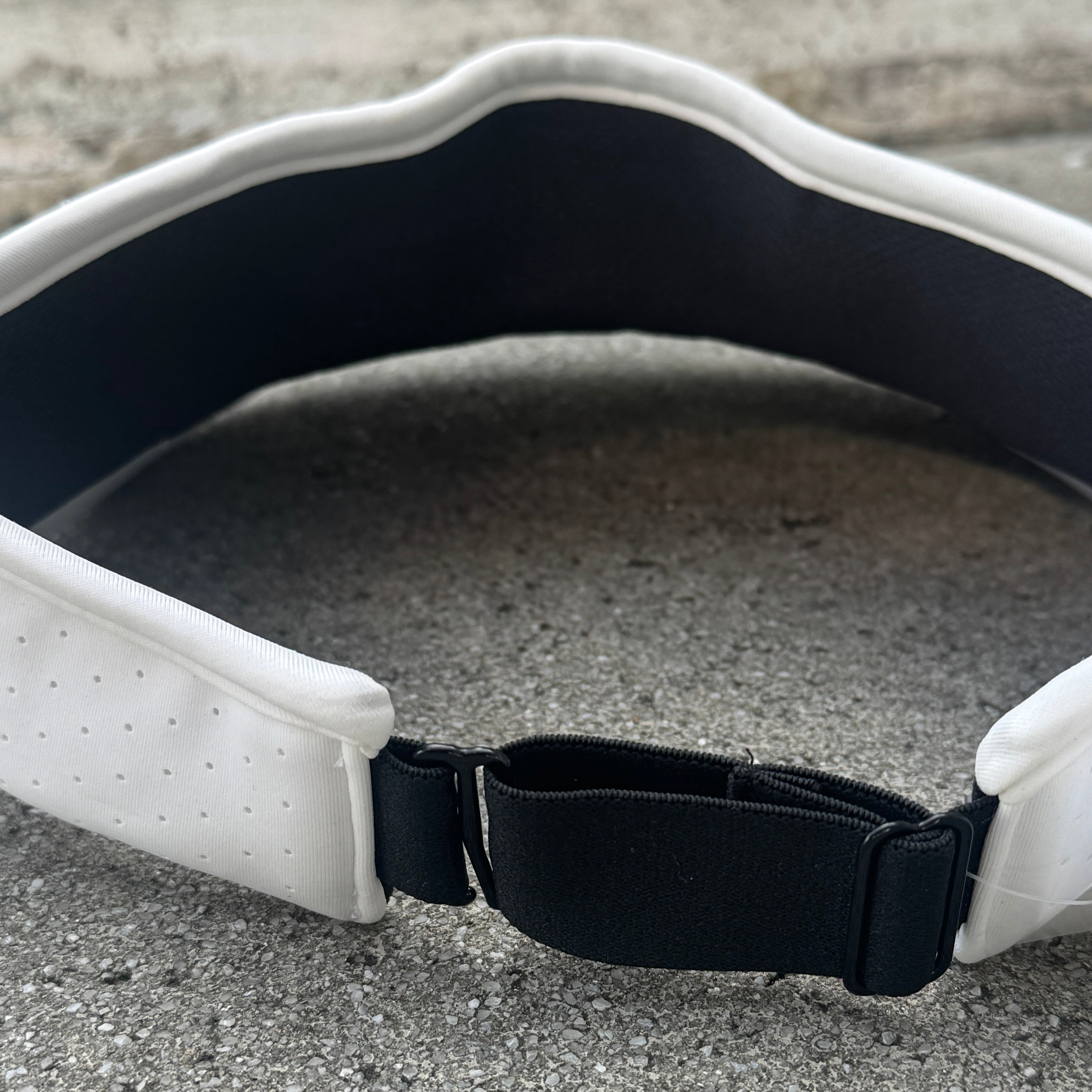 Max Visor - Sunglasses Holder