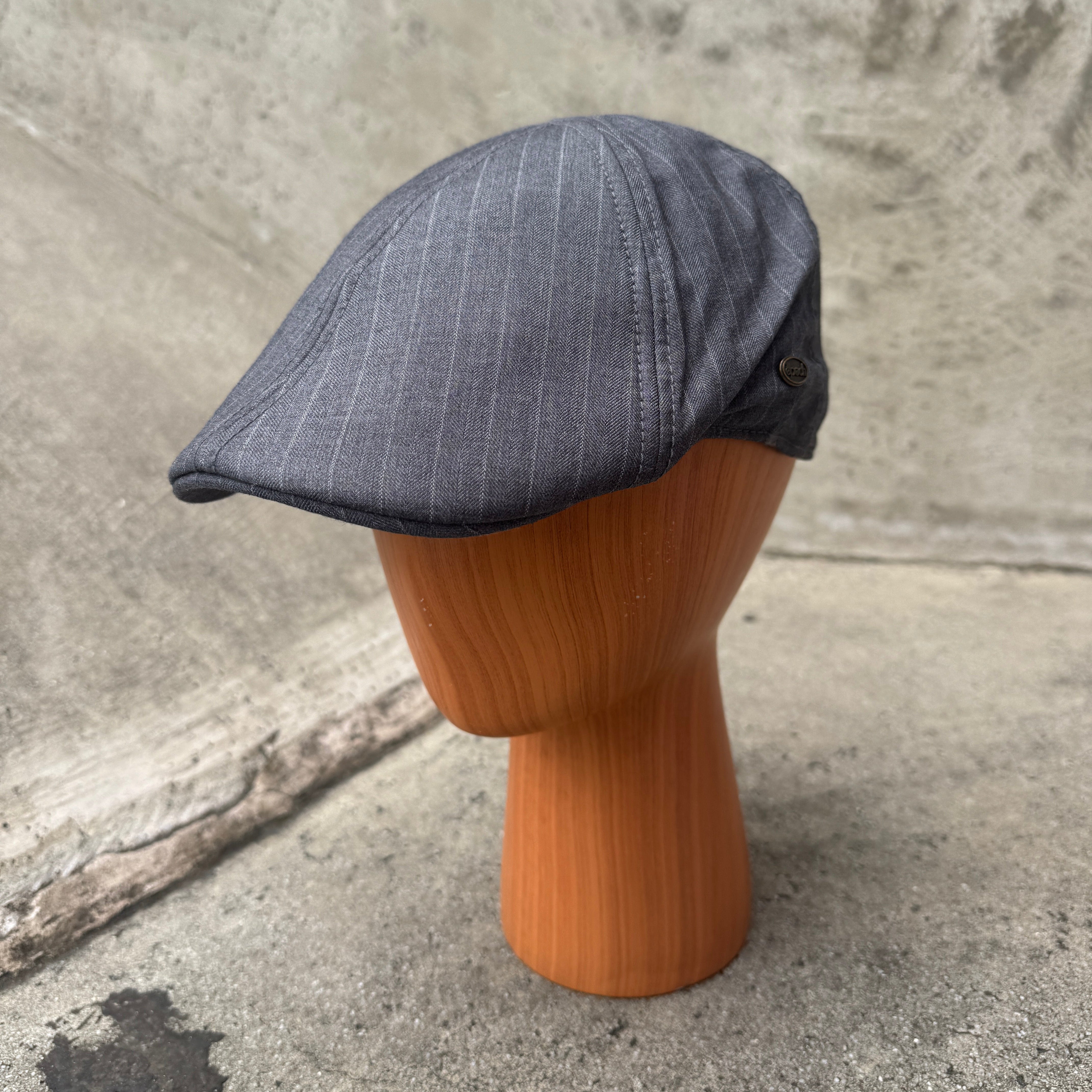 William - Duckbill Ivy Cap