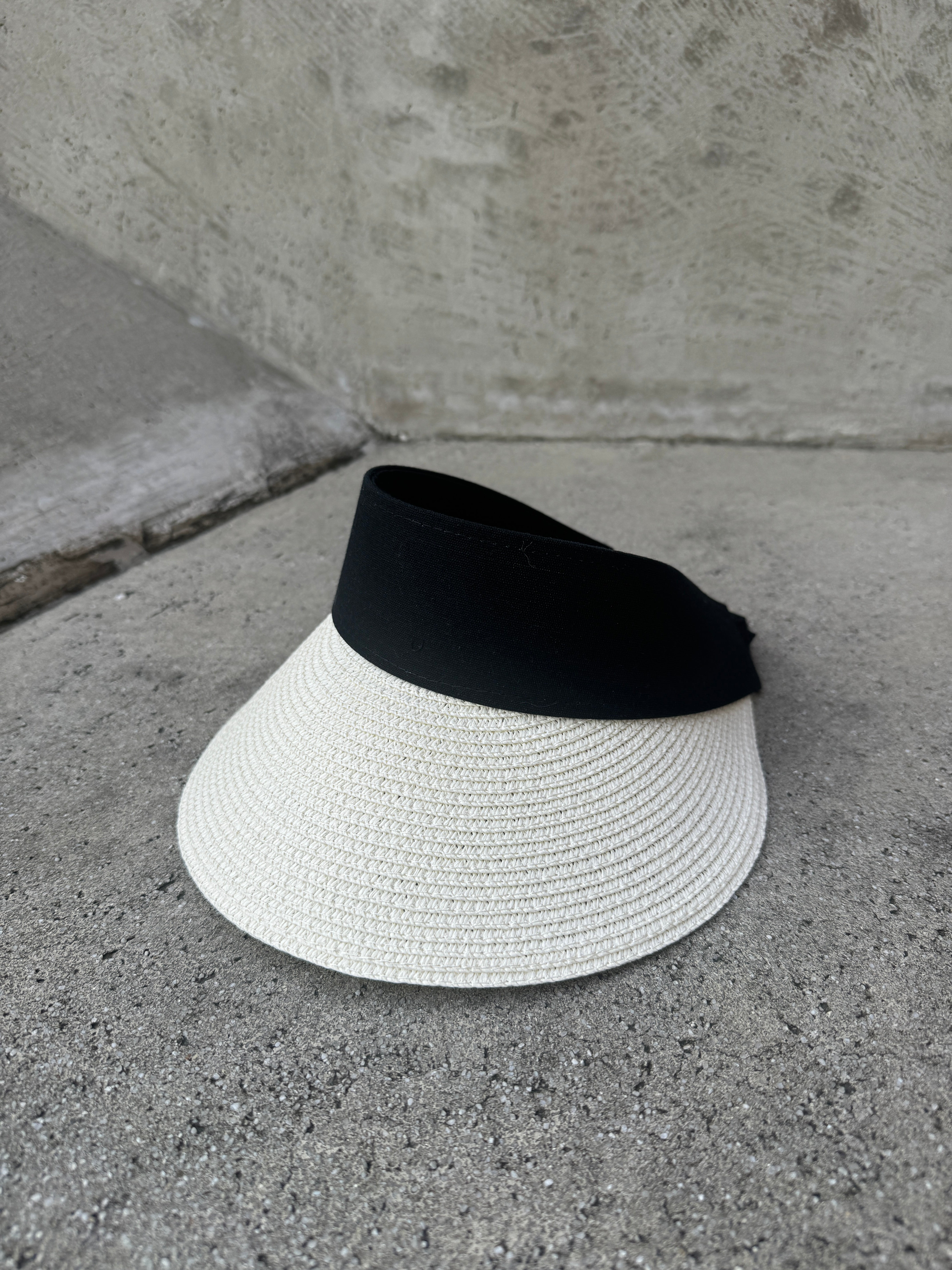 Wide Brim Sun Visor with sweat protección