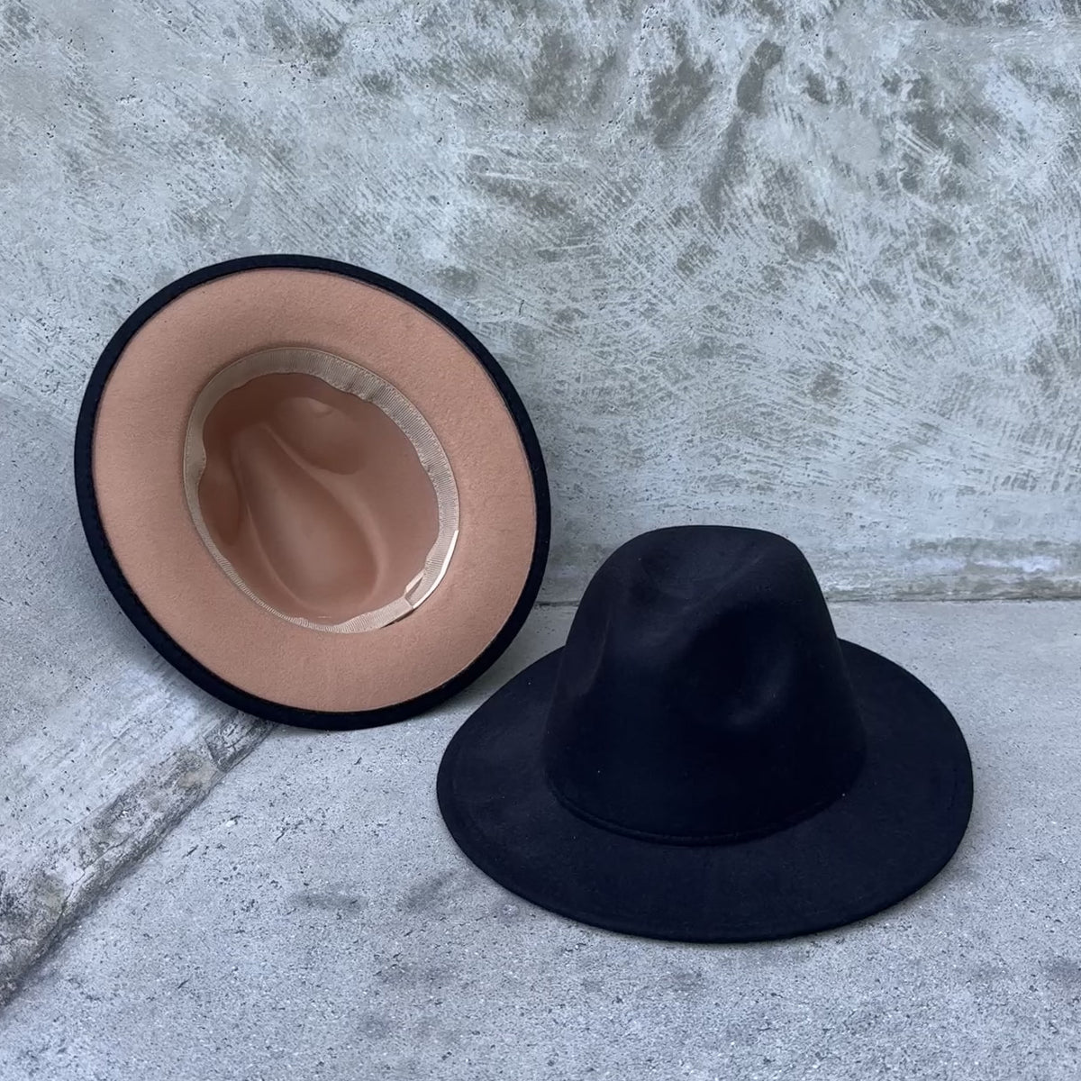 Load video: Video de Zair - Two-Tone Fedora Hat, vista del sombrero
