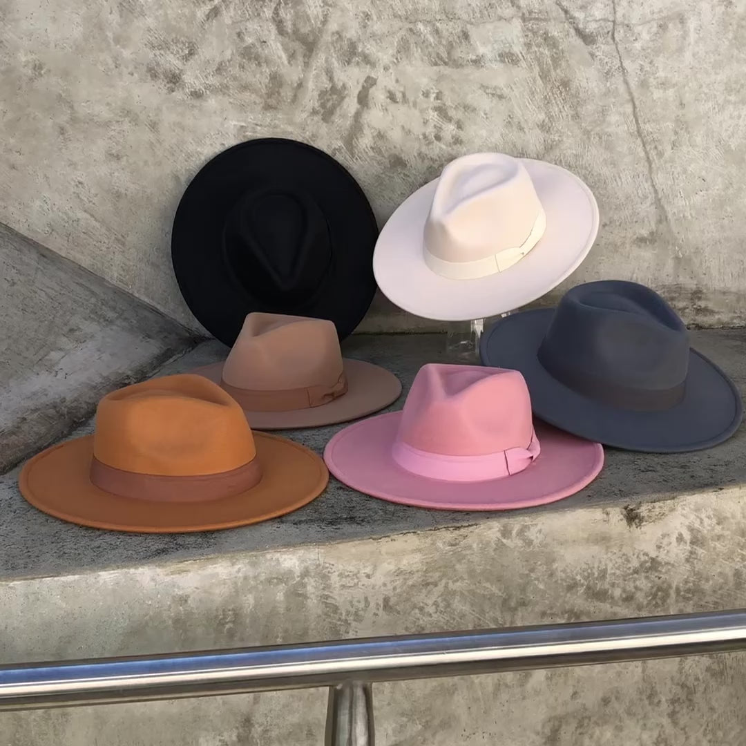 Load video: Video de Dion - Vegan Felt fedora with Grosgrain Band, vista del sombrero