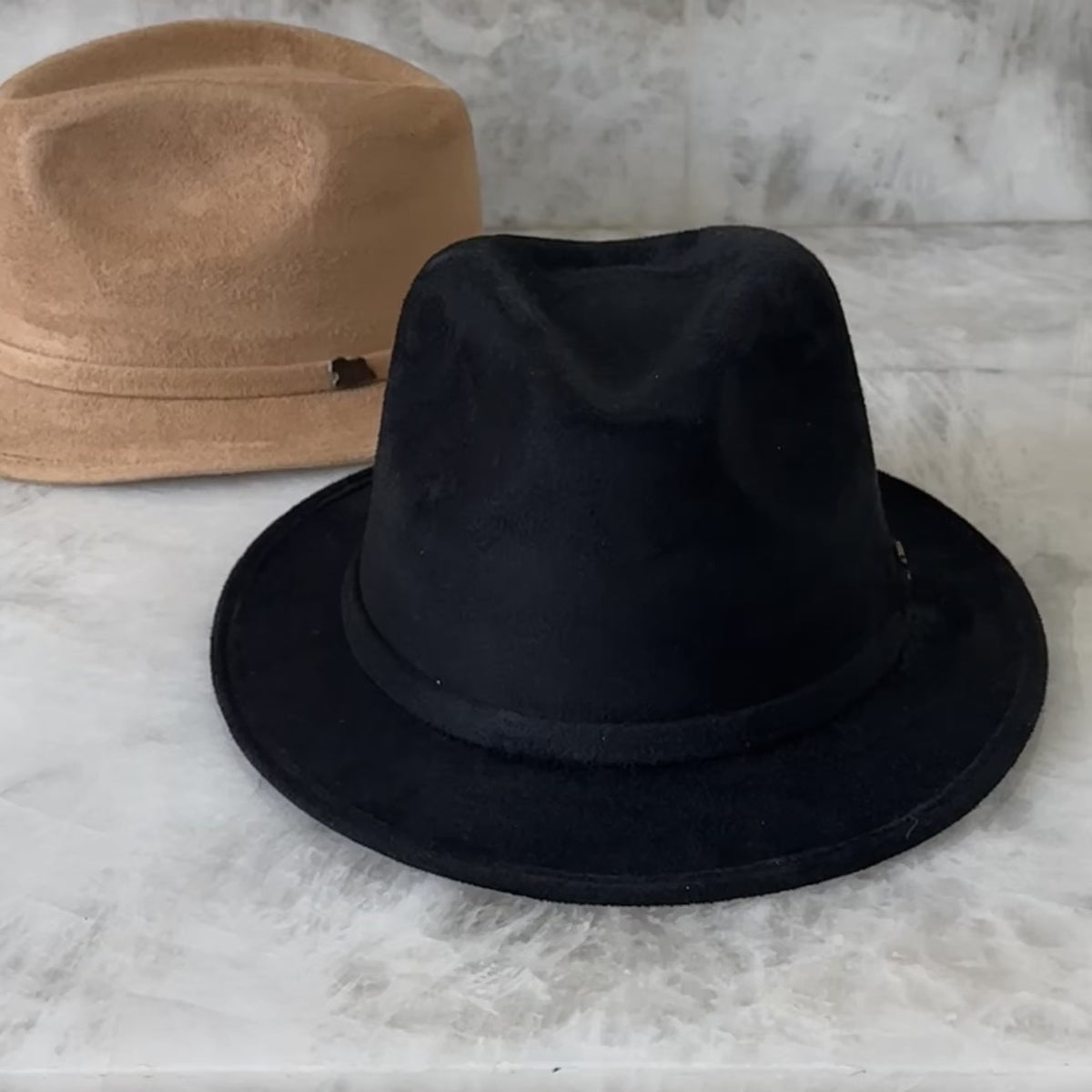 Load video: Video de Boreal Polaris - Structured Short Brim Fedora, vista del sombrero