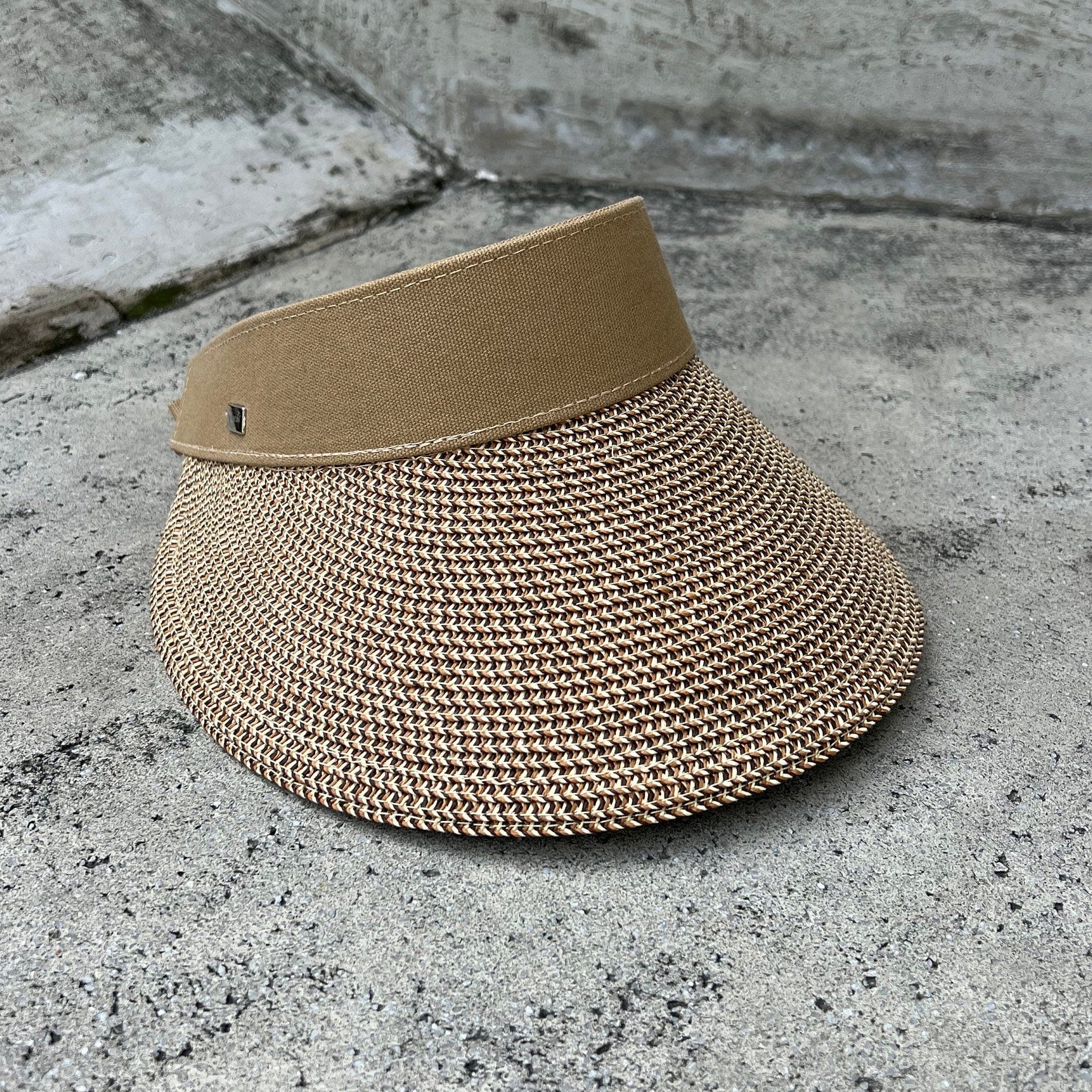 Nala - Adjustable Velcro Visor - Helga Desing