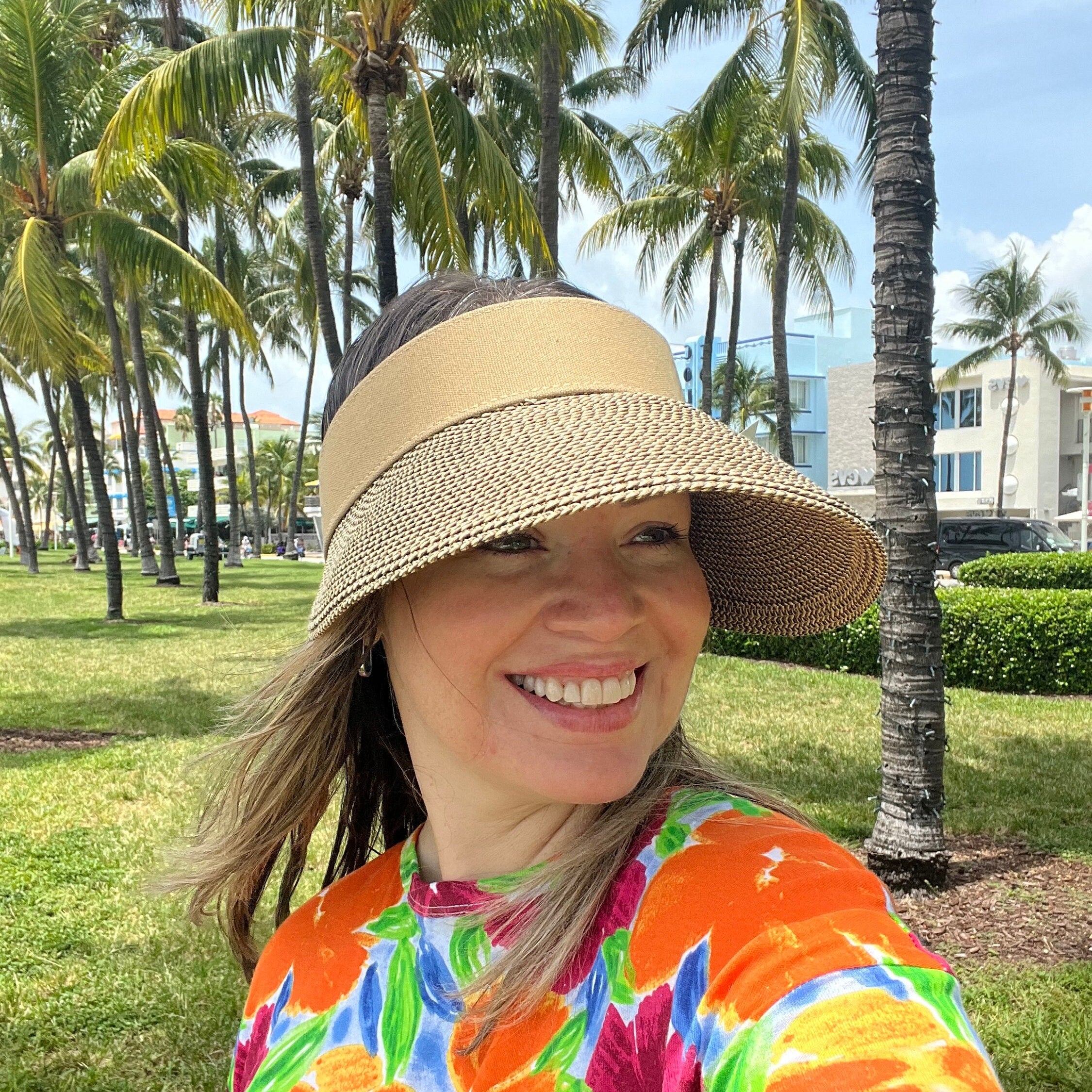 Nala - Adjustable Velcro Visor - Helga Desing