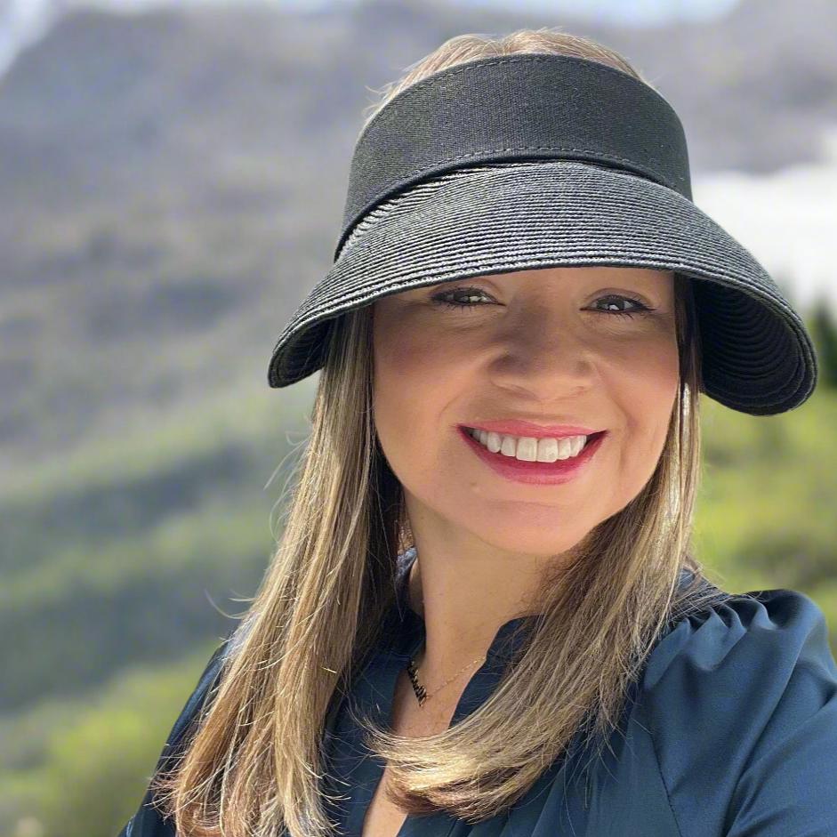 Nala - Adjustable Velcro Visor - Helga Desing